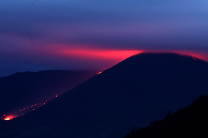 Vista del volcán Reventador, en una fotografía de archivo.
