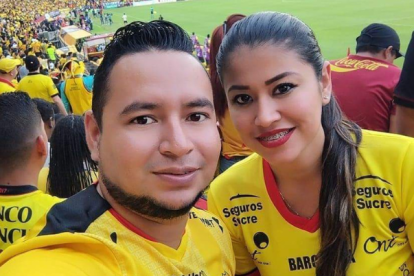 La pareja se encontraba en el restaurante cuando ocurrió la balacera.