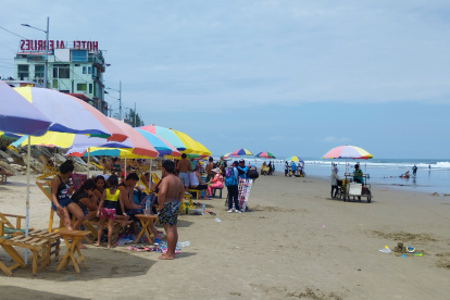Foto de hoy domingo 21 de mayo en Montañita.
