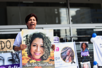 Pedido. Elizabeth Otavalo, madre de Bernal, exige justicia.