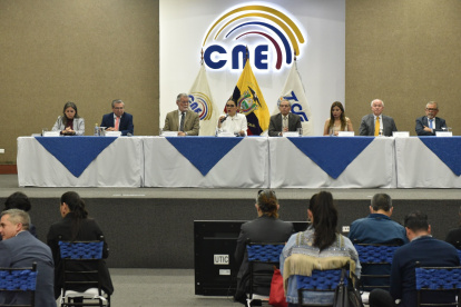 Democracia. Solo siete días durará la campaña, incluyendo los debates. El 20 de agosto será la primera vuelta.