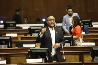 Exlegislador. Flores tuvo un rol activo en la Asamblea.
