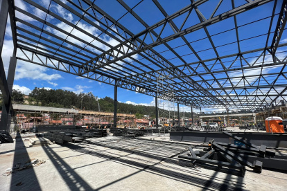 La obra generará 300 plazas de empleo de forma directa.