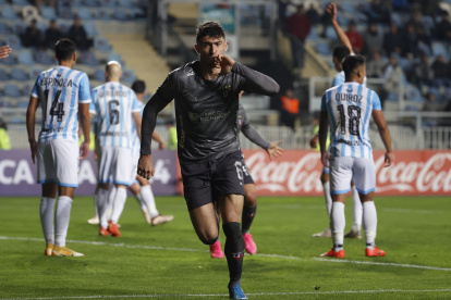 El zagueero Facundo Rodríguez marcó el tanto de los albos en Chile.