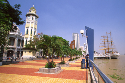 La Torre Morisca o la torre del reloj es uno de los símbolos emblemáticos para la ciudad de Guayaquil.