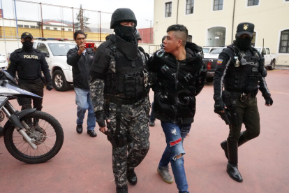 3. Aprehensión. Un motorizado fue aprehendido después de evadir los controles.