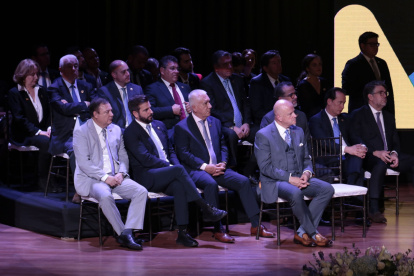 Atención. Al final del discurso, el gabinete ministerial dio las gracias a Lasso a modo de despedida.