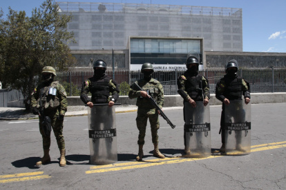 La Asamblea Nacional permanece militarizada tras la decisión del presidente Guillermo Lasso de disolverla, el 17 de mayo pasado.