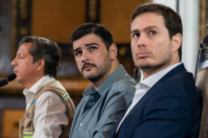 Fernando Cornejo, el Presidente de la Corporación para la Seguridad Ciudadana de Guayaquil (a la derecha), habló sobre los errores detectados en la entidad que ahora preside.