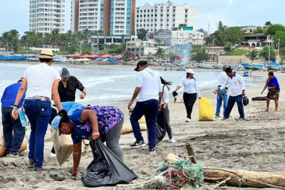 La ciudadanía se unió en una minga la tarde del jueves 25 mayo y este 26 de mayo.