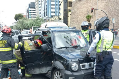 Uno de los accidentes se reportó en el norte de Quito, en la avenida Amazonas.