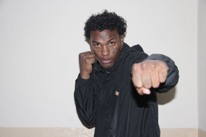 El deportista con experiencia olímpica entrena, pero no de manera oficial. Aún recibe ayuda estatal, pero puede perder si no empieza a competir.