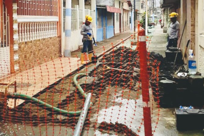 La ciudadanía dice estar cansado de que todas las semana haya algún tipo de problema con el agua.