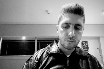 Tras todo lo acontecido, tras la denuncia de Lucas Benvenuto, el conductor de la television argentina dice sentirse "muerto en vida".