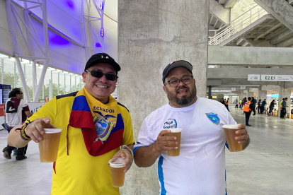 Fernando Pavón, quien acompaña a Ecuador en el Mundial Sub-20 en Argentina, llevó su propia indumentaria a dicho país.