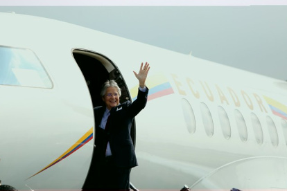 Declaración. El presidente Guillermo Lasso habló ante los medios de comunicación antes de viajar a Brasilia.