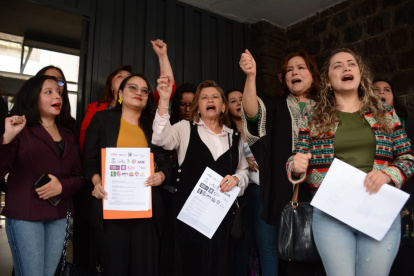 Organizaciones feministas reclaman paridad de género