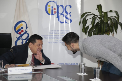 El presidente del CPCCS, Alembert Vera, insiste que los pedidos de audiencia son ciudadanos y ellos se apenas facilitadores.