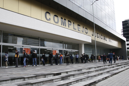 Diligencia. La audiencia de revisión de medidas de los procesados se cumplió este martes en el Complejo Judicial.