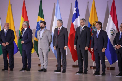 Presidentes de países sudamericanos se reunieron por una integración regional