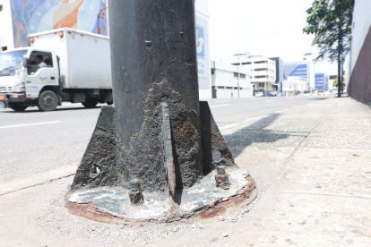 La estructura se ubica en la avenida Quito, del lado del Colegio Guayaquil.