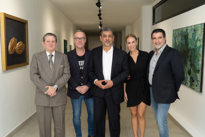 César Salmon, Sébastien Mélières, Ricardo Dávila, Paola Jaume y Xavier Castro.