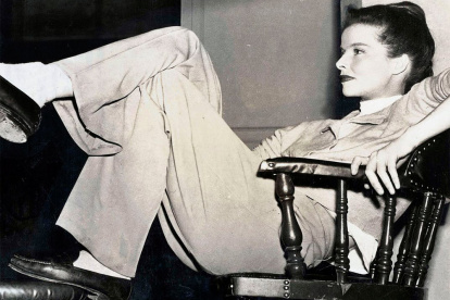 Katharine Hepburn impuso los mocasines en la década del 30. No fue la única. Greta Garbo y Marlene Dietrich popularizaron estos zapatos que hoy marcan tendencia.