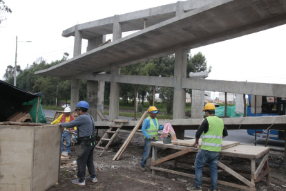 Trabajos. Los próximos 12 días se realizará la excavación de pozos, encofrado y otros.