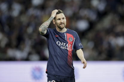 Paris (France), 15/04/2023.- Paris Saint Germain"s Lionel Messi reacts during the French Ligue 1 soccer match between Paris Saint Germain and Clermont Foot 63 in Paris, France, 03 June 2023. (Francia) EFE/EPA/CHRISTOPHE PETIT TESSON