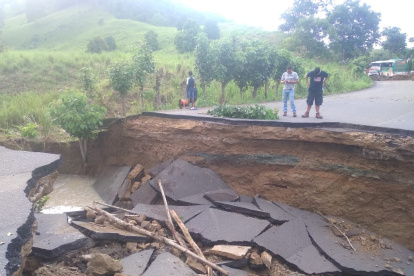 En este cantón se desbordó el río Matambal perjudicando a más de 50 familias de dos parroquias rurales.