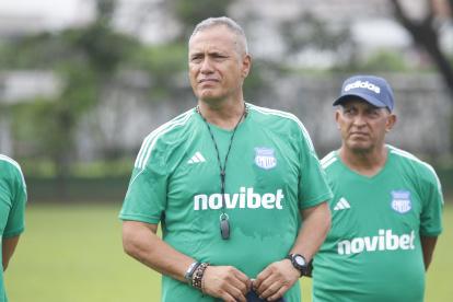 Hernán Torres, DT colombiano, dirigió el 8 de junio su primer entrenamiento en Emelec.