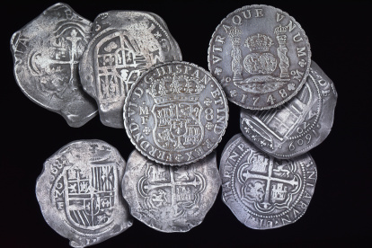 El real de a ocho perduró más tres siglos y su diseño fue adaptándose con el paso de los años.