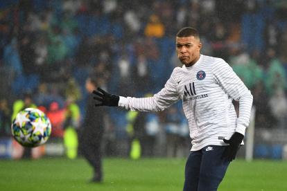 Kylian Mbappé, que tiene contrato hasta junio de 2024 con el PSG, dio a conocer que no tomará la posibilidad de ampliar su vínculo por un año más.