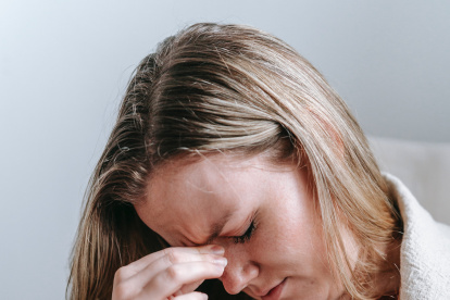 Malestar. La migraña afecta más a las mujeres.