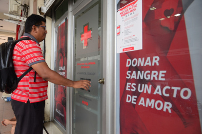 Ejemplo. Hugo Tobar dona sangre y tiempo desde su mayoría de edad.