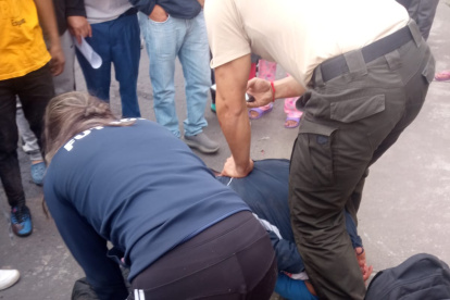 La ciudadanía los agarró el miérocles 14 de junio y les dio una golpiza a dos presuntos ladrones.