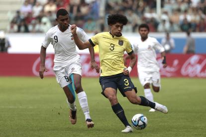 Christian García (c) fue una de las figuras que tuvo Ecuador, en el Mundial sub-20.