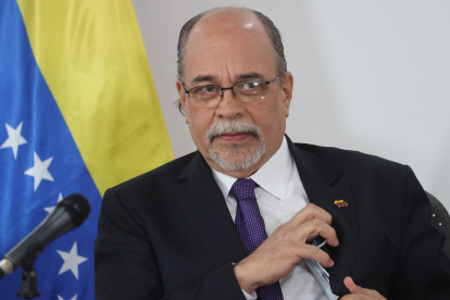 El presidente del Consejo Nacional Electoral (CNE) de Venezuela, Pedro Calzadilla, ofrece una rueda de prensa hoy, en Caracas (Venezuela).