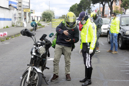 La AMT instó a los ciudadanos a denunciar estas acciones.