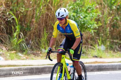 El ciclista finalizó en noveno lugar.