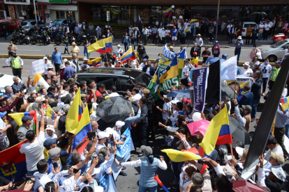 A inicios de semana la mayoría de aspirantes a llegar a Carondelet llegaron al CNE a inscribir sus candidaturas.