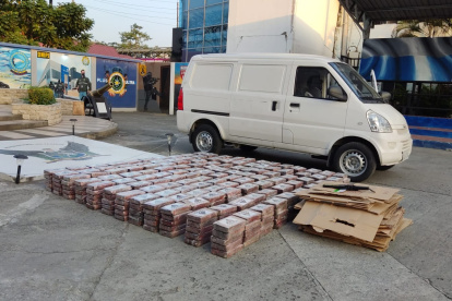 598 kilos fueron encontrados dentro de la furgoneta.