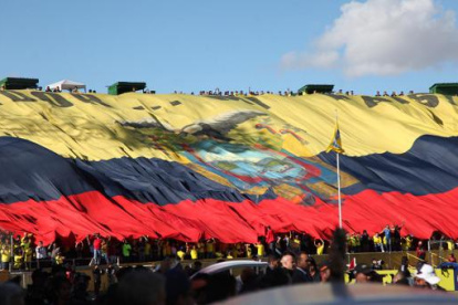 Hinchada ecuatoriana siempre desplegaba una bandera gigante cuando la tricolor jugaba sus partidos de local.
