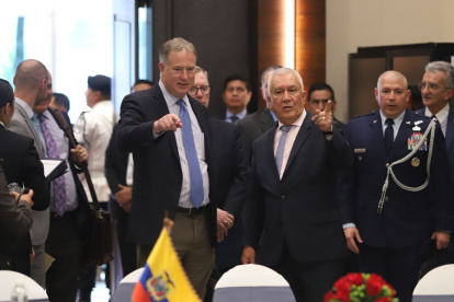 Encuentro. En un hotel del norte de Quito se realizó una reunión bilateral de Defensa.