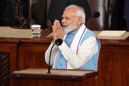 El primer ministro de la India, Narendra Modi, gesticula tras dirigirse a una reunión conjunta del Congreso en el Capitolio de EE. UU. en Washington, DC, EE. UU., el 22 de junio de 2023