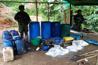 El Ejército Nacional halló y destruyó tres pequeñas superficies empleadas para el procesamiento de alcaloides