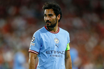 El mediocampista alemán apareció en redes del equipo inglés con la nueva camiseta de los Citzens.