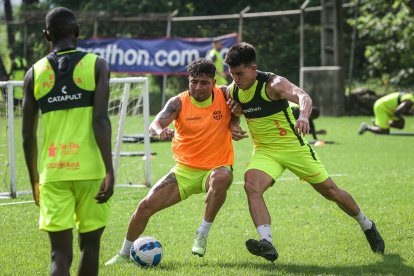 Barcelona se alista para recibir a Cerro Porteño, en el último duelo de la fase de grupos de la Copa Libertadores.