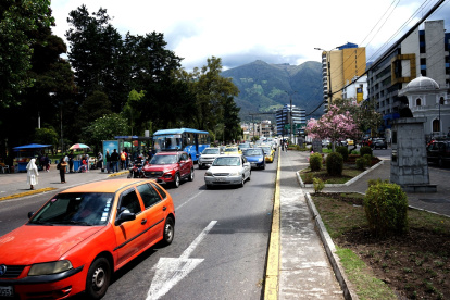 Movilidad. La avenida Patria conecta el este con el oeste.