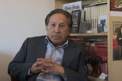Fotografía de archivo, tomada el pasado 20 de abril, en la que se registró al expresidente de Perú entre 2001 y 2006, Alejandro Toledo, durante una entrevista con Efe, en Menlo Park (California, EE.UU.). EFE/Guillermo Azábal